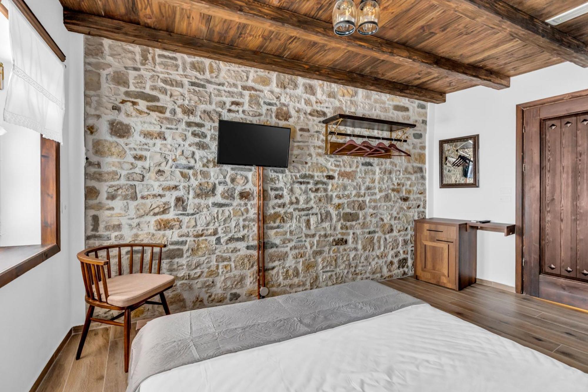 Hotel Bohem Berat Ngoại thất bức ảnh