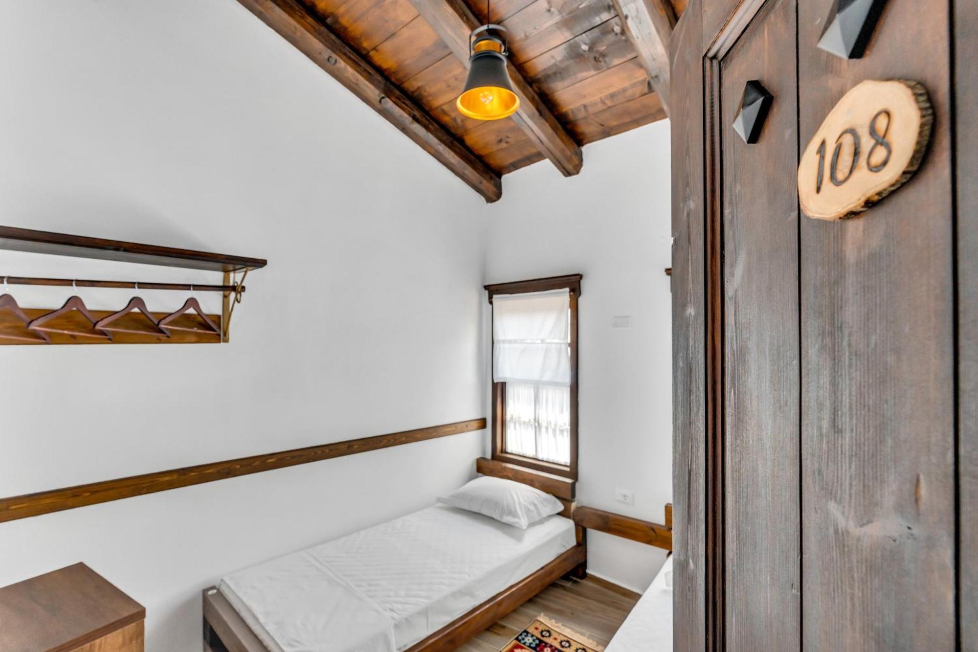 Hotel Bohem Berat Ngoại thất bức ảnh