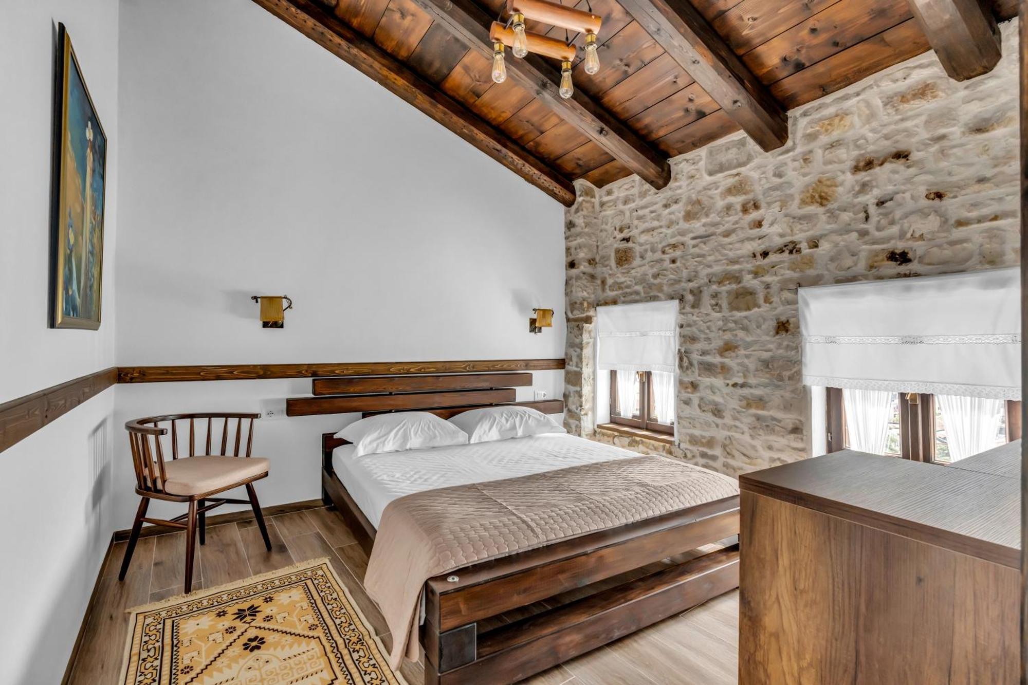 Hotel Bohem Berat Ngoại thất bức ảnh
