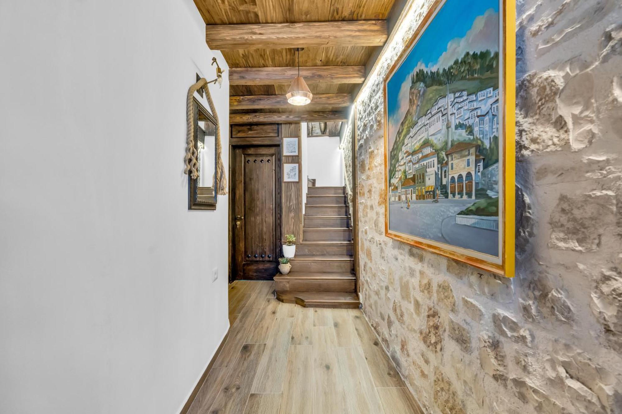 Hotel Bohem Berat Ngoại thất bức ảnh