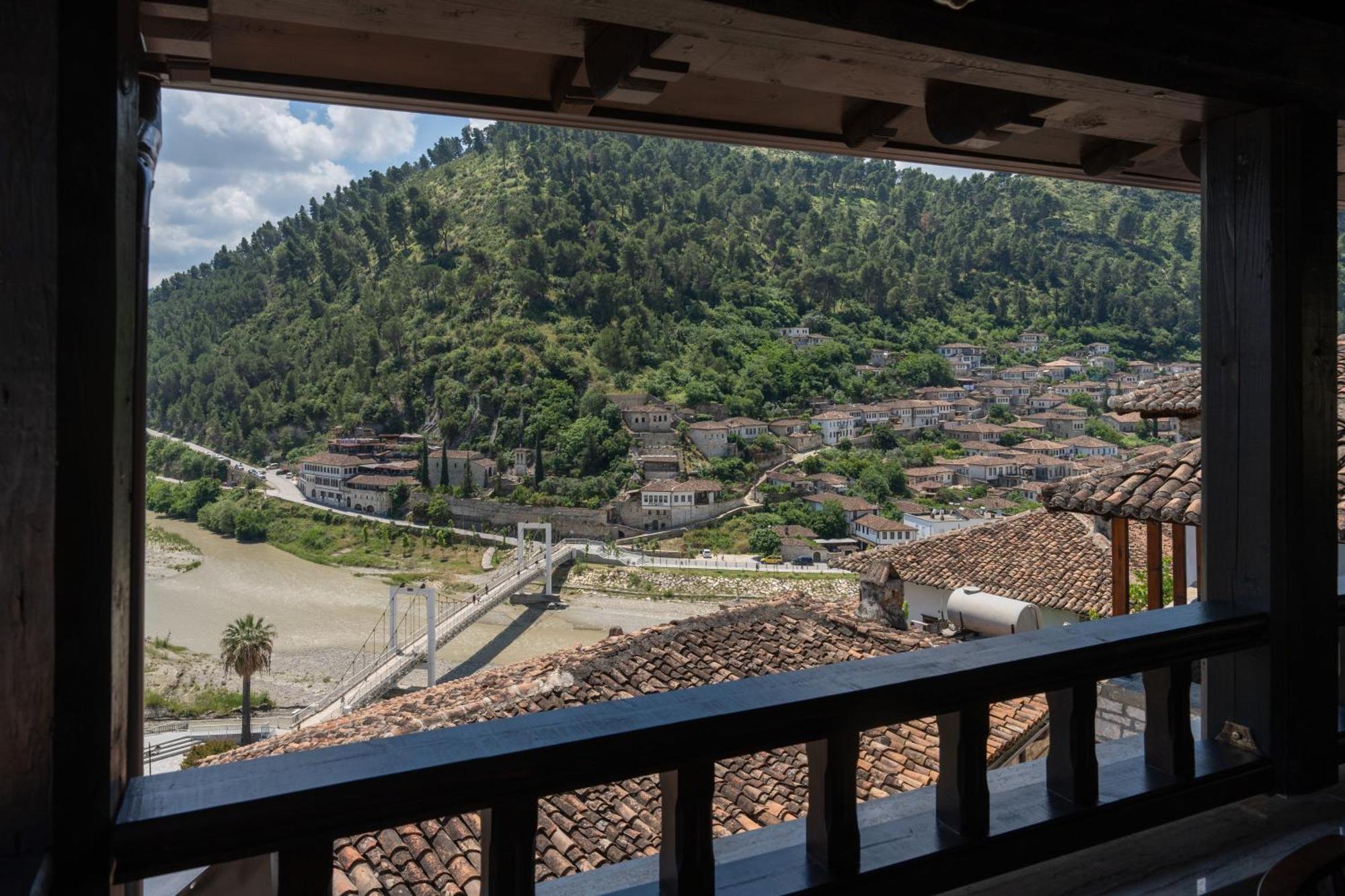 Hotel Bohem Berat Ngoại thất bức ảnh